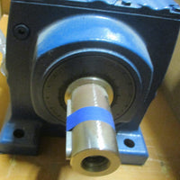SewEurodrive R77 AM100 Gearbox w/ Coupling 1750RPM 6550lbin 40mm Shaft Dia NOS