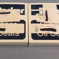 Lot of (2) Parker 4QTR15 Single Lip Spring Loaded Clipper Oil Seal 10044 H1L5