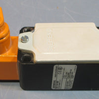 Siemens 3SE2 120-1WW Lever Limit Switch 90 Degree Action 1NO+1NC Used