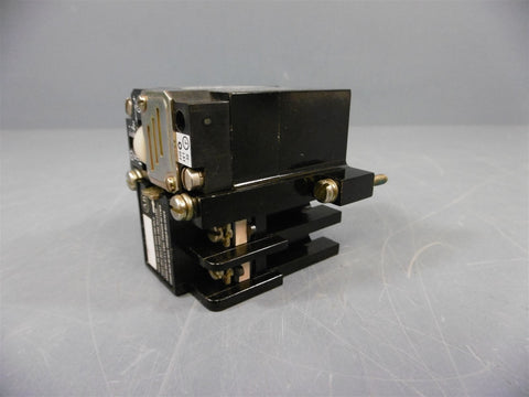 Allen-Bradley 700-NT Ser. C Pneumatic Timer Used (missing screw)