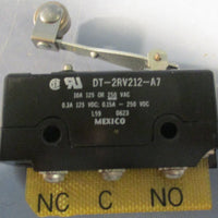 Honeywell DT-2RV212-A7 Snap Action Roller Lever Micro Switch