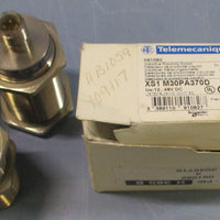 (Lot of 3) Telemecanique XS1M30PA370D Proximity Switch Sn=10mm 1248VDC