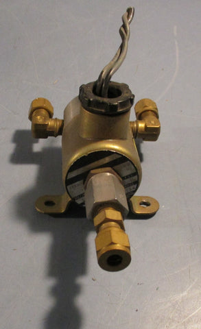 Skinner V5LI401001N Electric Valve 1 1/16 1 1/16 PSI 10 Watts 24 VDC