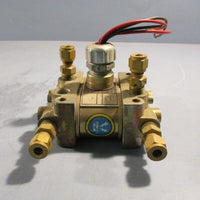Parker V935LB2100N Skinner Valve 4 Way Valve 100 Pressure 20 Volts