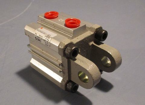 SMC NCDQ2D32-10D Compact Cylinder 145psi Press 1.0mp Lot of 2
