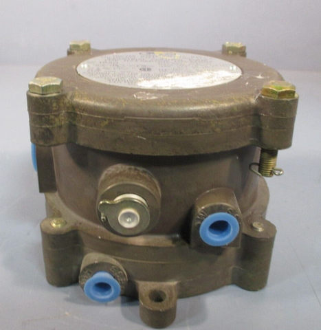 Dwyer Pressure Differential Switch 1950102F