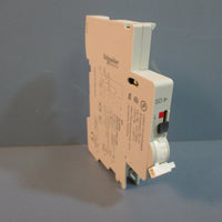Schneider Electric 26928 Fault Contact 240415V