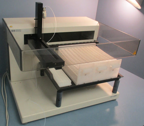 Hewlett Packard G1811A XY Autosampler 240V 2A 50/60Hz 540°C 75105 kPa