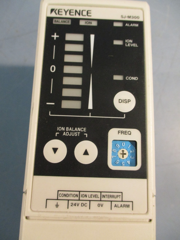 Keyence SJM300 Static Eliminator Controller Spot Type Amplifier Unit