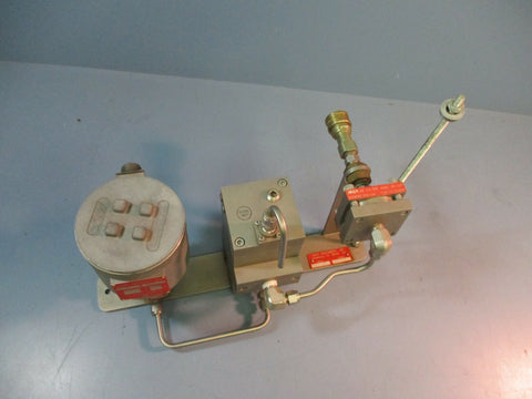Max Machinery Flow Transmitter Model 213180 w/Accessories See Description