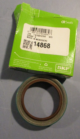 SKF CR Seals 14868 Double Lip Oil Seal 1.500" x 2.064" x .375" (Lot of 9)