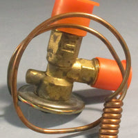 CNH Industrial 168903C1 A/C Thermostatic Expansion Right Angle Valve