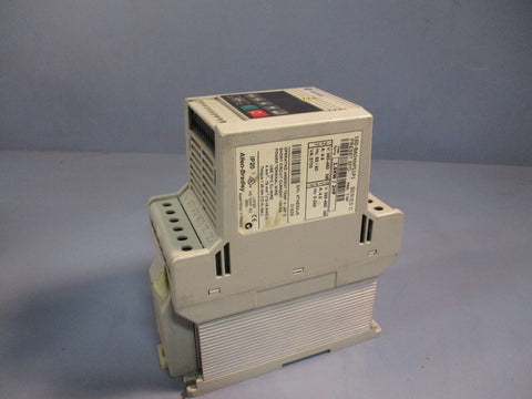 ALLEN BRADLEY 2 HP PRESET SPEED VFD DRIVE SERIES C FRN 7.06 160-BA04NPS1P1