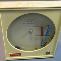 Honeywell 31061221-001 Humidity and Temperature Recorder w/ Key Used