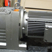 Sew Eurodrive DFV132S4KS Gearmotor R87DV132S4KS 21.51:1 7.5HP 21/8" Shaft
