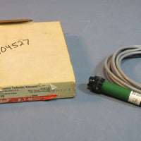 Cutler-Hammer Ser A1, E58CAL18T111R2 10-30 VDC Photoelectic Tubular Sensor NOS