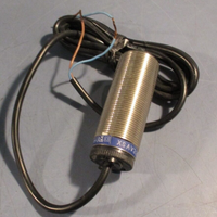 TELEMECANIQUE INDUCTIVE SENSOR XSAV32151