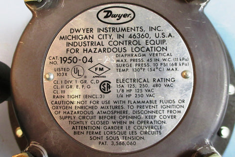 Dwyer Instruments 1950042S Differential Pressure Switch Explosionproof Used