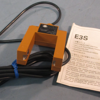 Omron E3SGS3E4 Photoelectric Switch, 12to24VDC, Sensor