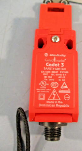 Allen-Bradley Guardmaster 440K-C21054 Safety Interlock Switch Series B