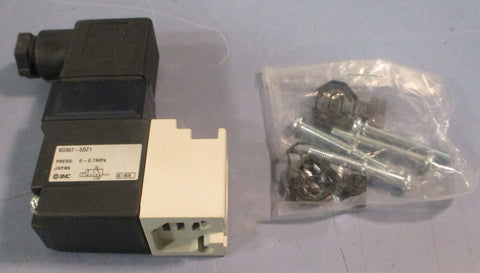 SMC VO3075DZ1 Solenoid Valve 00.7MPa 24VDC w/ Hardware