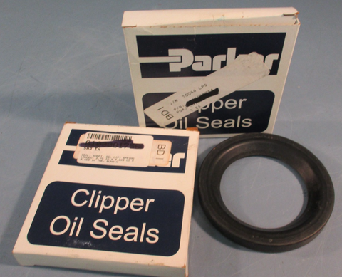 Lot of (2) Parker 10044 H1L5 Clipper Oil Seal 1QTR15, Spring Loaded