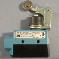 Honeywell BZE6-2RN2 Micro Switch Enclosed Limit Switch 240 VAC 1.5 A