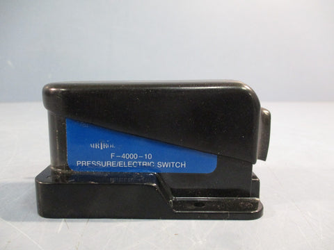 Airtrol F400010 Adjustable Deadband Pressure Electric Switch