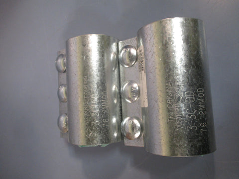 Lot of 2 Morris Coupling 3-Bolt 76.2mm OD 3.5" Diameter x 6" Length 3-3C-OD
