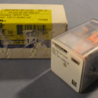SQUARE D 8501KPR13P14V20 Ser. G 120V 50/60Hz PlugIn Purpose Relay
