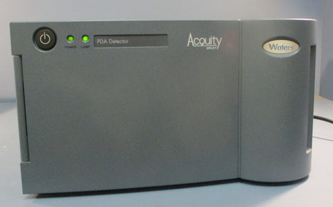 Waters Acquity UPLC PDA Detector 186015032 100-240V Powers On