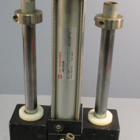 IMI Norgren Pnuematic Cylinder w/Base A0312980, 250 PSIG 1.5" Bore