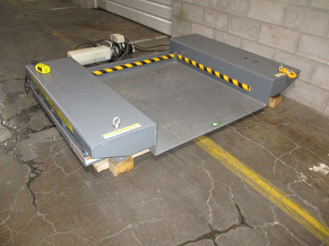 Pentalift NL Ser 2500 Lb No Low Profile Floor Level 36" High Lift Table 48 x 44"