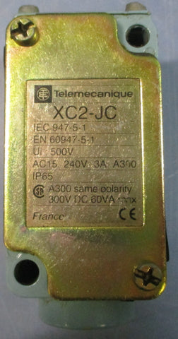 Schneider Electric Telemecanique ZC2JC1H5 Limit Switch XC2JC 1/2"NPT 250VAC