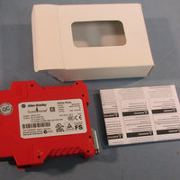 AllenBradley MSR230P Safety Relay 24VDC 2W 440RH23180 Ser B