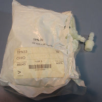 Bag of 40 Dixon Fittings 3/8" Barb x 3/8" Male NPT Nylon NIB TPN-33