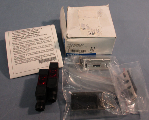 Omron E3SAT86 Photoelectric Proximity Switch 10 to 30vdc 4Pin