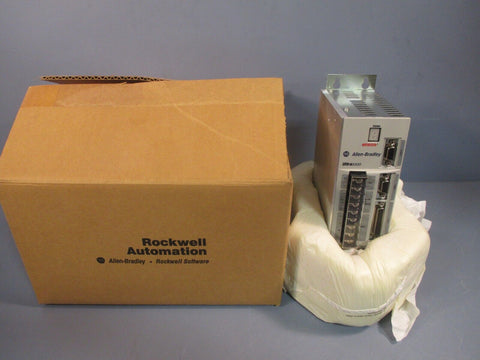 Allen Bradley Ultra3000 0.5 kW Servo Drive 120/240V V1.60 Ser. C 2098-DSD-005