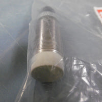 NIB Carlo Gavazzi EI808TB0SS6 Inductive Proximity Switch 0.5A 5060Hz