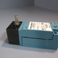 Honeywell Micro Switch Heavy Duty Limit Switch LSA1A