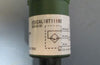 Cutler-Hammer Ser B1 E58CAL18T111R2 10-30 VDC Photoelectric Tubular Sensor NOS