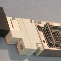 SMC VQ1131-5-C0 Solenoid Valve 0.15-0.7MPa Series VQ 4" Length