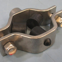 Lot of 4 VNE Corporation E24C.5 Hex Hangers w/ Bumpers for Roughly 1/2" Pipe New