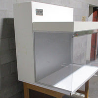 Envirco 62675 Laminar Flow Workstation Lab Hood 4' Wide, 2' Deep, 28" Tall