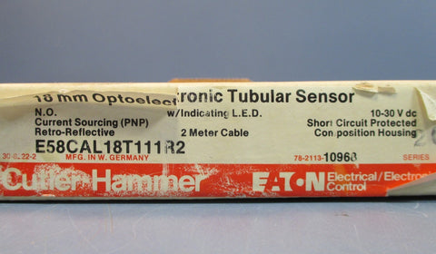 Cutler-Hammer Ser A1, E58CAL18T111R2 10-30 VDC Photoelectic Tubular Sensor NOS