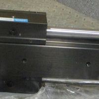 Thomson 2DA16K0A11210D Dual Shaft Linear Guide 37" Long 6" Wide