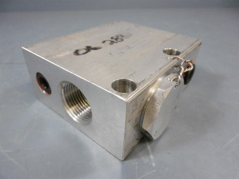 Sauer Danfoss Control Valve Valve Block 158B3534 AE472A 1-3/8” Bore