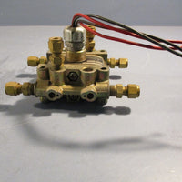 Parker V935LB2100N Skinner Valve 4 Way Valve 100 Pressure 20 Volts