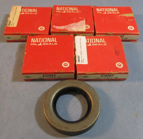 National Oil Seals 450067 Oil Seal 1-1/2" Bore 2.502" OD 1/2" W (Lot of 5)