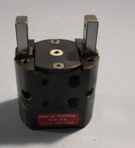 R&I Mfg Dura Grip GH-200 Pneumatic Gripper Angular Gripper Two Finger